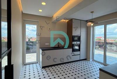 Apartament cu 4 camere decomandat, mobilat în Central