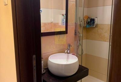Apartament cu 4 camere în Decebal