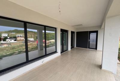 Casă cu 4 camere în Săldăbagiu de Munte - 3