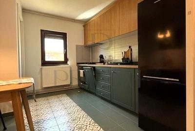 Apartament cu 3 camere decomandat în Șagului