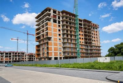 Apartament cu 2 camere decomandat în Avantgarden