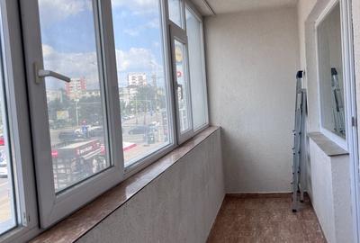 Apartament cu 2 camere decomandat în Podu Roș