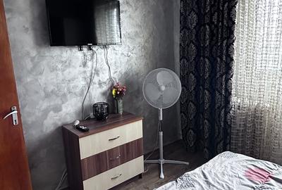 Apartament cu 2 camere decomandat în Tei