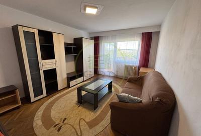 Apartament cu 3 camere decomandat, mobilat în Zorilor