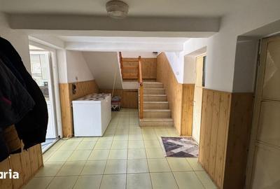 Casă cu 5 camere cu Teren 2011 Mp în Central - 13
