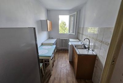 Apartament decomandat în Drumul Taberei