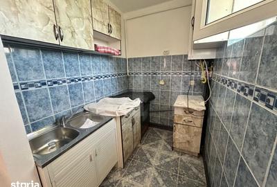 Apartament cu 2 camere semidecomandat în Decebal