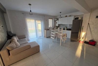 Apartament cu 3 camere semidecomandat, mobilat în Valea Lupului
