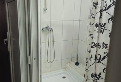 Garsonieră decomandată în Runcu - 2