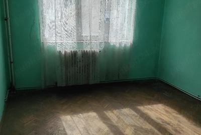 Apartament cu 2 camere decomandat în Zamfirescu