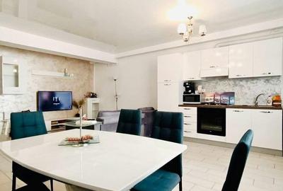 Apartament cu 2 camere semidecomandat, mobilat în Nord