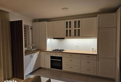 Apartament cu 3 camere în Triaj