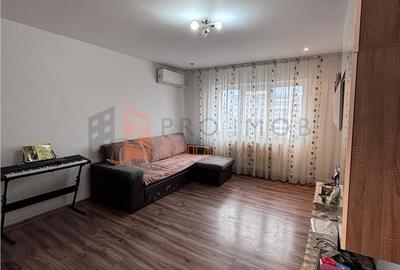 Apartament cu 3 camere decomandat în Lacu - 12