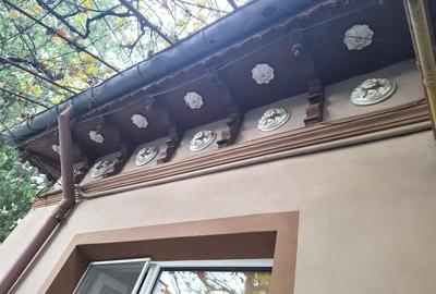 Casă cu 2 camere cu Teren 200 Mp în Titulescu