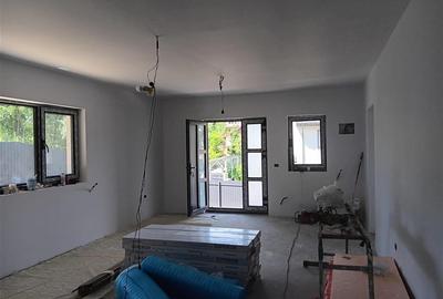 Casă cu 4 camere cu Canalizare în Bârnova - 6