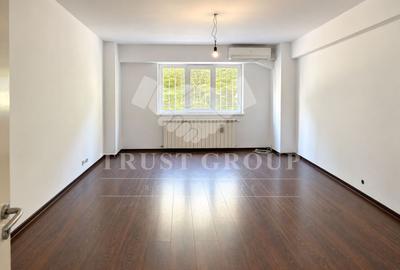 Apartament cu 3 camere decomandat în Parcul Circului