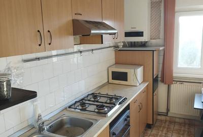 Apartament cu 3 camere decomandat în Mărăști
