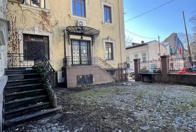 Casă individuală cu 20 camere cu Canalizare în Cișmigiu - 2