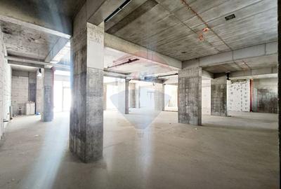 Spațiu comercial, de 281.29998779297 mp, în Exterior Vest - 5