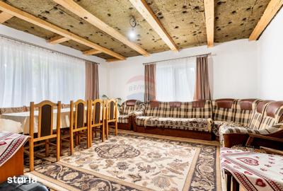 Casă cu 7 camere cu Teren 500 Mp în Măguri - 3