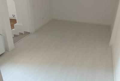 Casă cu 4 camere cu Teren 200 Mp în Gara de Nord - 10