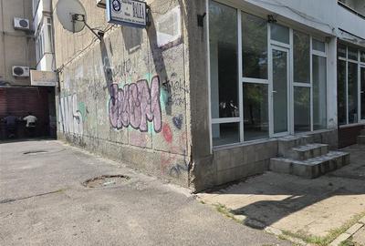 Spațiu comercial, de 60 mp, în Centrul Civic