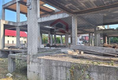 Casă individuală cu 20 camere cu Canalizare în Nord - 35