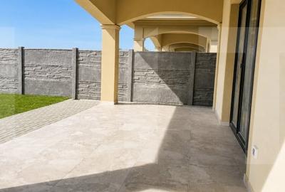 Duplex cu 3 camere cu Canalizare în Urseni