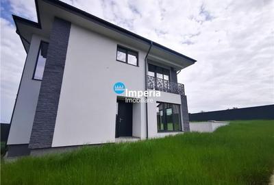 Casă individuală cu 4 camere cu Canalizare în Bucium - 2
