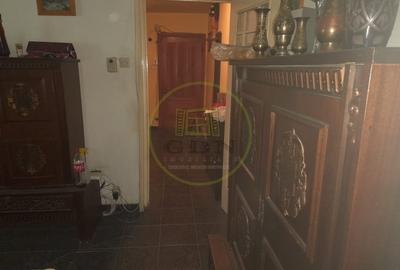 Apartament cu 4 camere semidecomandat, mobilat în Făgăraș