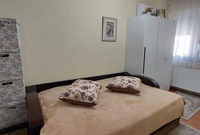 Apartament cu 3 camere decomandat în Central - 1