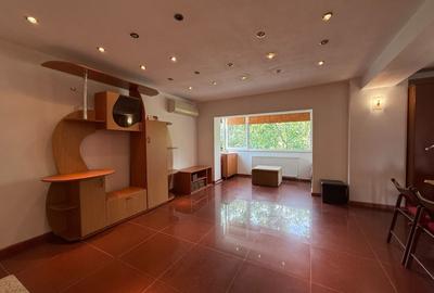 Apartament cu 4 camere în Central