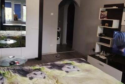 Garsonieră decomandată, mobilată în Banu Manta