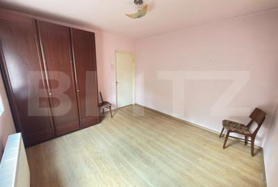 Apartament cu 2 camere decomandat în Vest