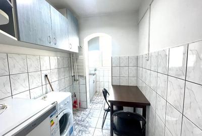 Garsonieră decomandată, mobilată în Complex Studențesc