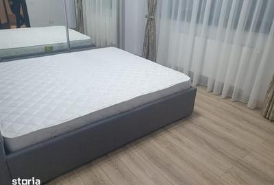 Apartament cu 3 camere, mobilat în Craiovei
