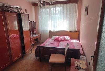 Apartament cu 3 camere în Viziru 1 - 3
