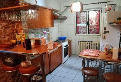 Apartament cu 3 camere decomandat în Central - 4
