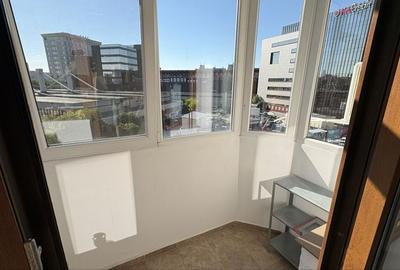 Apartament cu 3 camere decomandat în Central - 4