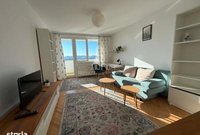 Apartament cu 2 camere decomandat în Central