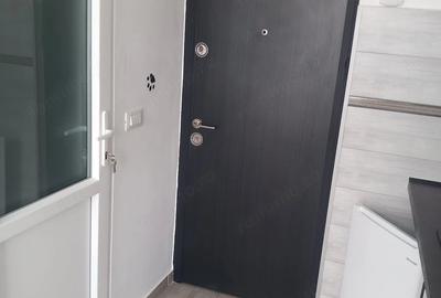 Garsonieră decomandată în Astra