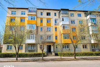 Apartament cu 3 camere semidecomandat în Central - 2