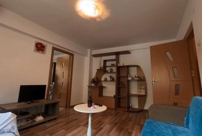 Apartament cu 2 camere semidecomandat în Titan