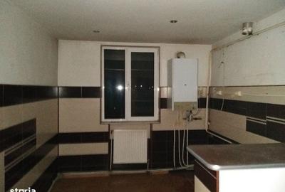 Apartament cu 3 camere decomandat în Humulești - 4