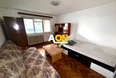 Garsonieră decomandată în Cetate