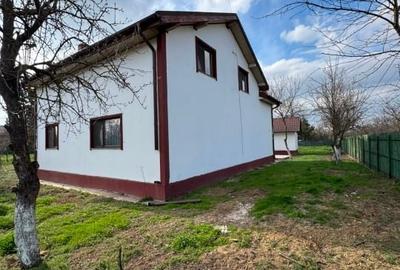 Casă individuală cu 5 camere cu Teren 4044 Mp în Drăgoești - 3