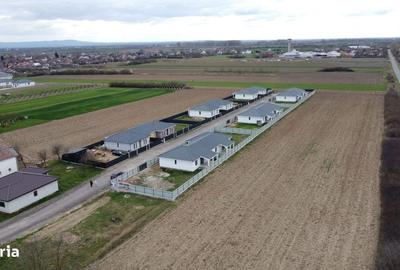 Casă cu 4 camere cu Teren 465 Mp în Odoreu - 18