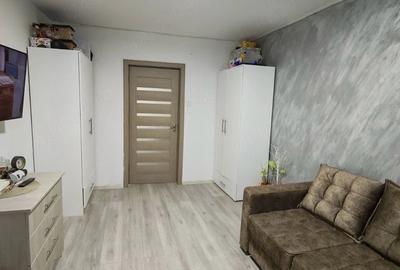 Apartament cu 2 camere decomandat în Exterior Vest