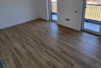 Apartament cu 3 camere în Florești - 1
