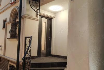 Casă cu 6 camere cu Teren 230 Mp în Titulescu - 9